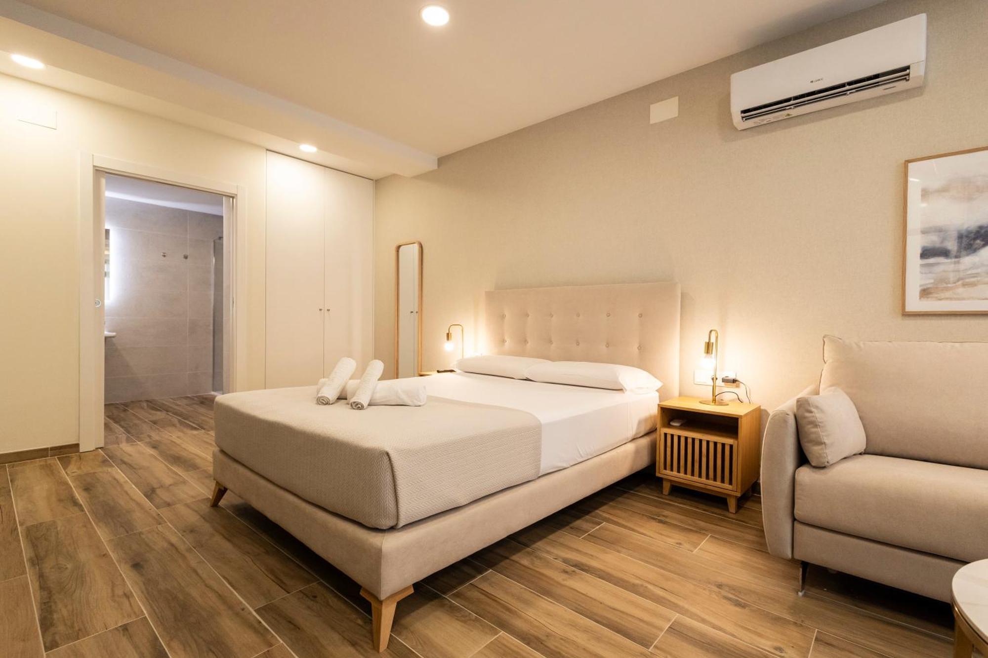 Cortes Suites By Concept Flats Valencia Eksteriør bilde